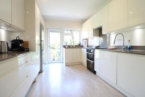 4 bedroom detached house for sale, Mill Hill NW7