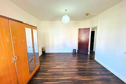 3 bedroom semi-detached house to rent, KATHLEEN AVENUE, WEMBLEY, MIDDLESEX, HA0 4JH