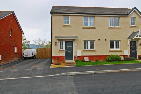 undefined, Tonyrefail CF39