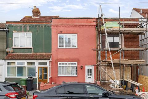 4 bedroom terraced house for sale, Queens Road, Hampshire PO2