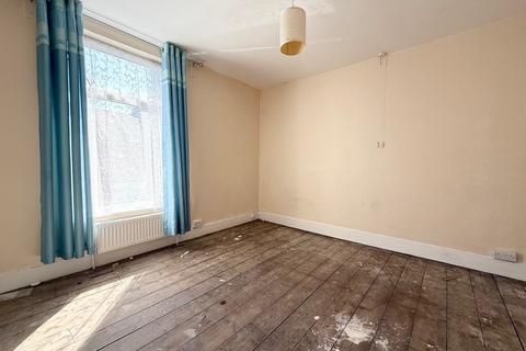 2 bedroom house for sale, Worsley Street, Hampshire PO4