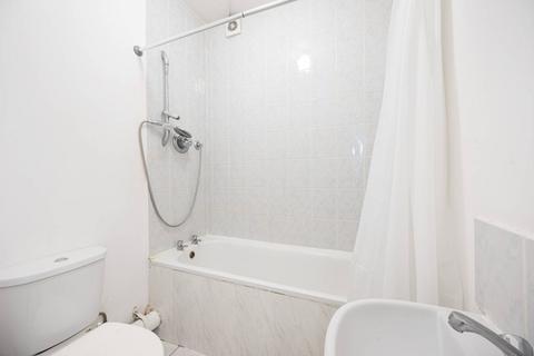 1 bedroom flat to rent, Clarence Road, E5, Clapton, London, E5