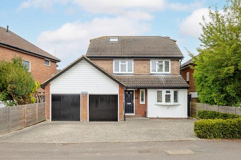 5 bedroom detached house for sale - Grosvenor Close, Bishop's Stortford, Hertfordshire, CM23