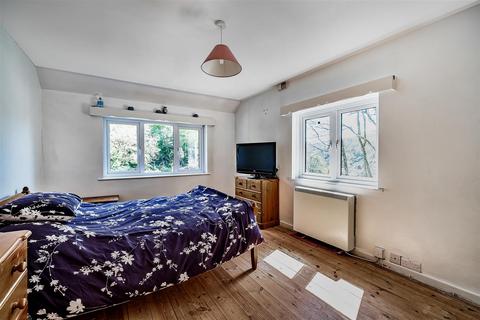 Newhaven The Coombes, Polperro, Looe, PL13 2RH