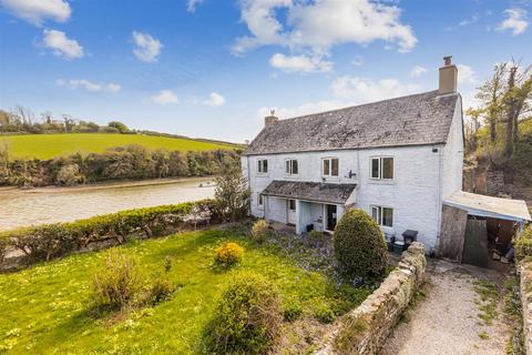 4 bedroom detached house for sale, South Pool, Kingsbridge