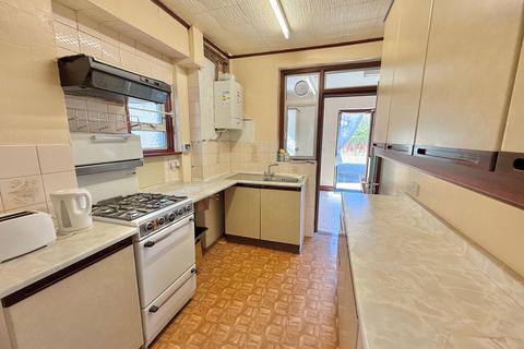 3 bedroom semi-detached house for sale, Oakfield Avenue, Harrow HA3