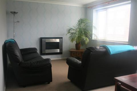 2 bedroom flat to rent, Upper Eastern Green Lane, Coventry
