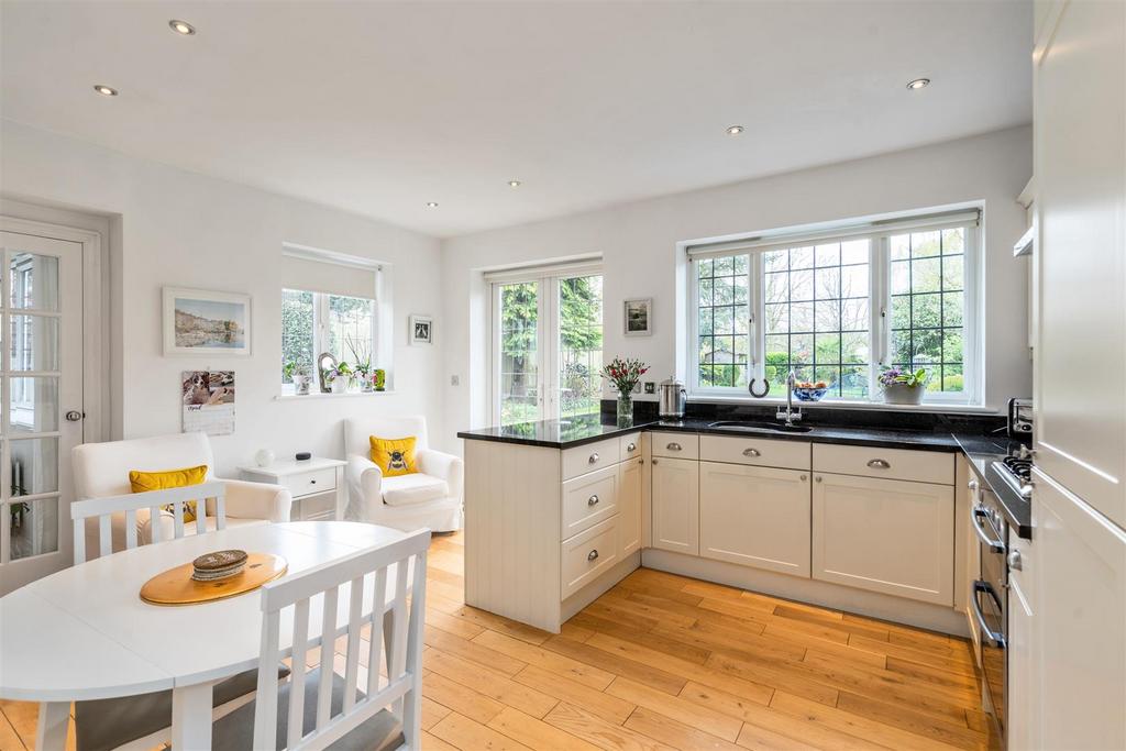 82 Widney Manor Road 35.jpg