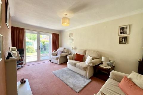 2 bedroom detached bungalow for sale, Wentworth Avenue, Aston, Sheffield, S26 2EN
