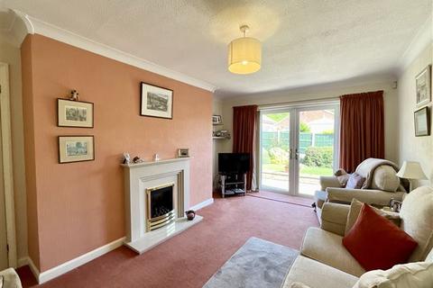 2 bedroom detached bungalow for sale, Wentworth Avenue, Aston, Sheffield, S26 2EN