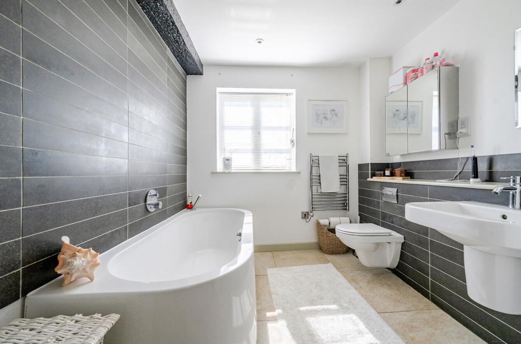 Ensuite Bathroom