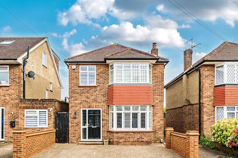 3 bedroom detached house for sale, Pynchester Close, Ickenham, Uxbridge