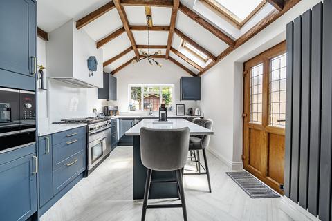 3 bedroom detached house for sale, Pynchester Close, Ickenham, Uxbridge