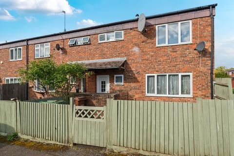 3 bedroom end of terrace house for sale, Jubilee Close, Pinner, Middlesex