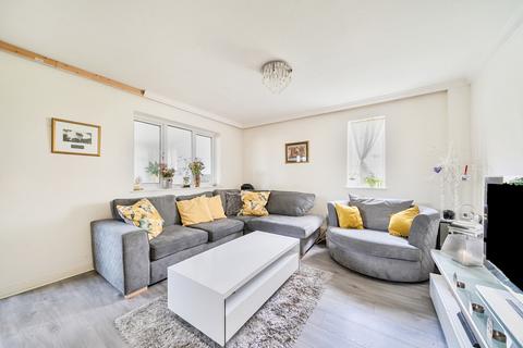 3 bedroom end of terrace house for sale, Jubilee Close, Pinner, Middlesex