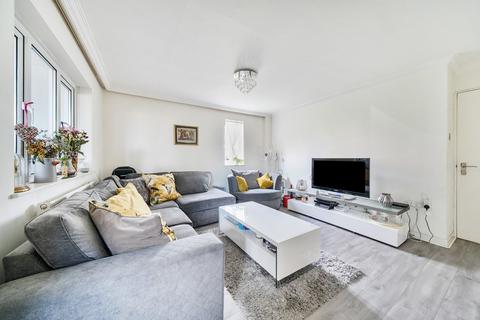 3 bedroom end of terrace house for sale, Jubilee Close, Pinner, Middlesex