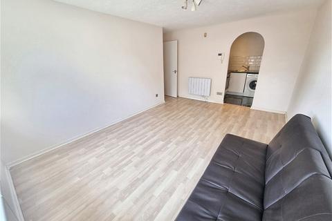 1 bedroom flat to rent, Saffron Court, Mayland Park, Stratford