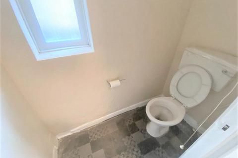 1 bedroom flat to rent, Braemar Road, London