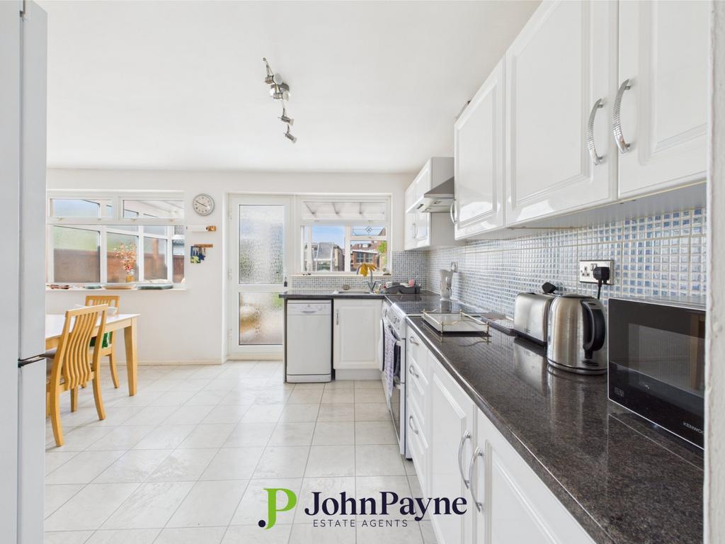 Dining/Kitchen