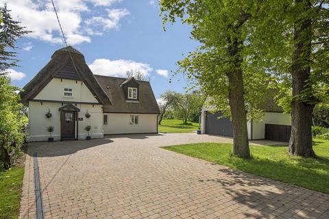 3 bedroom detached house for sale, High Street, St Neots PE19