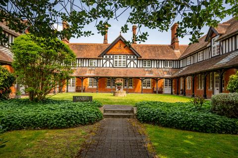Clarence Road, Hertfordshire AL5