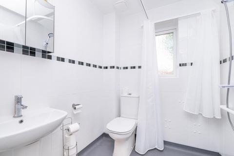108 Cotswold Way, Worcester Park, KT4 8LN