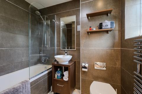 1 bedroom bungalow for sale, The Downs, Wimbledon SW20