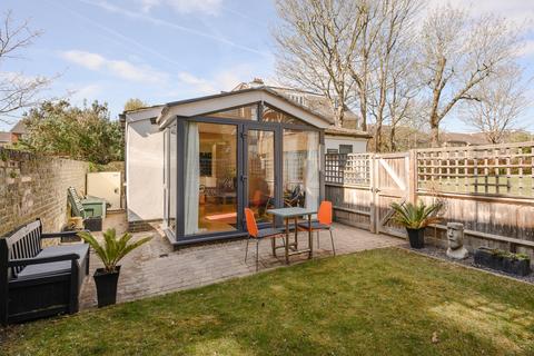 1 bedroom bungalow for sale, The Downs, Wimbledon SW20