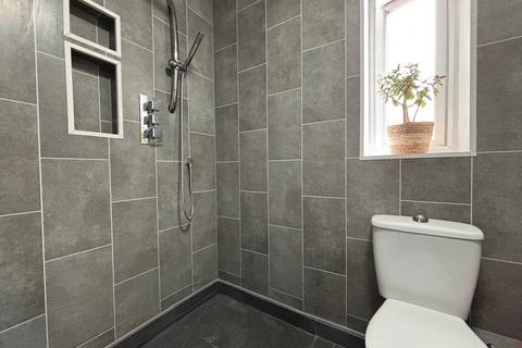 12 Allardene, Evesham, WR11 1EA