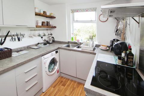 2 bedroom terraced house for sale, New Road, Glossop SK13