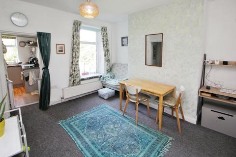 2 bedroom terraced house for sale, New Road, Glossop SK13