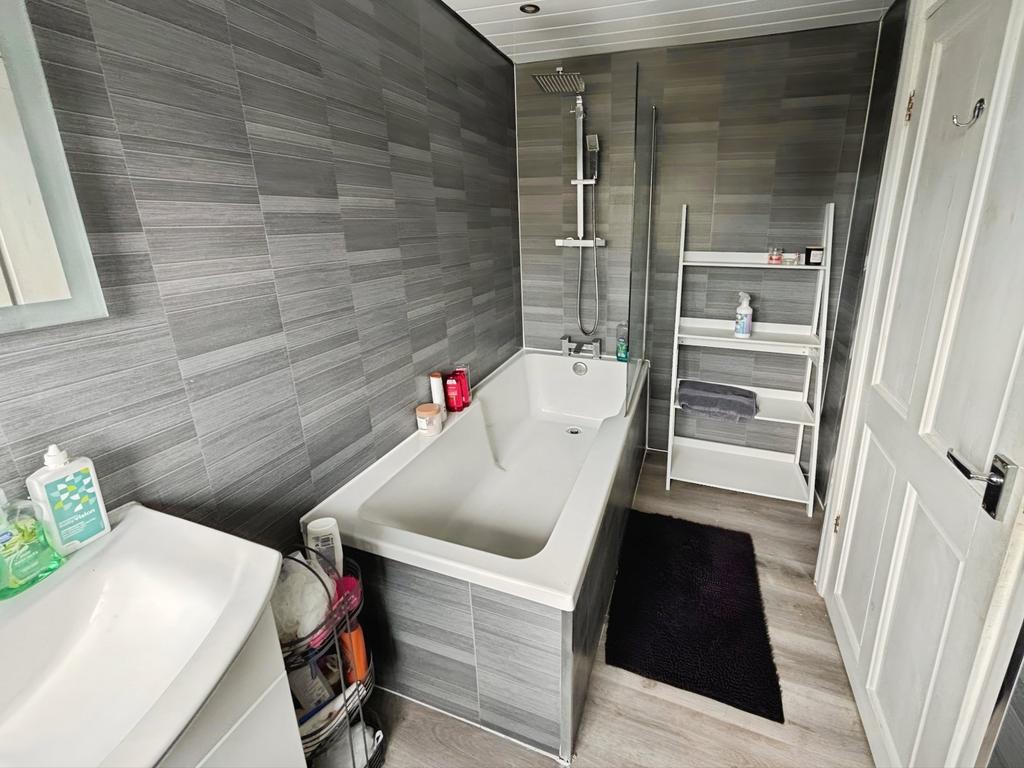 Bathroom/Wc