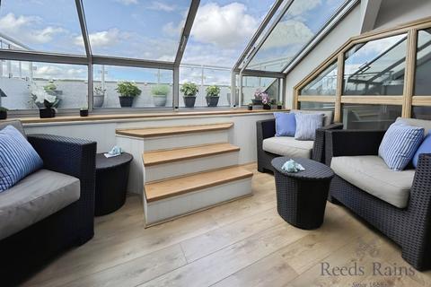 3 bedroom apartment for sale, The Colonnades, Liverpool L3