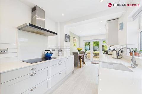 9 Cherry Drive, Royston, SG8 7DL