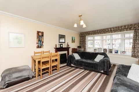 28 Downland Crescent, Knottingley, WF11 0EH