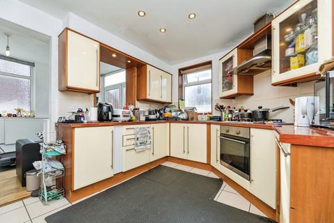 2 Chantrey Road, Sheffield, S8 8QW