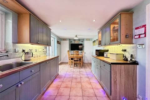 595 Westhorne Avenue, London, SE9 6JX