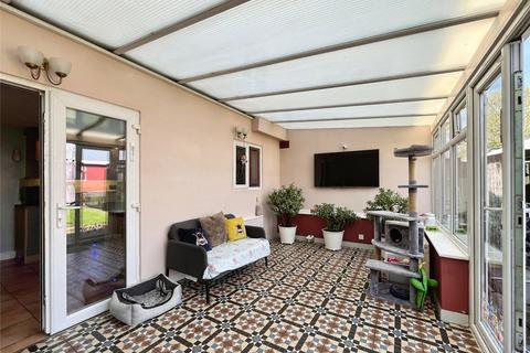 595 Westhorne Avenue, London, SE9 6JX