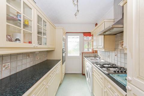 15 Elmer Gardens, Isleworth, TW7 6EY