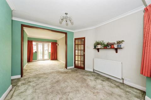 15 Elmer Gardens, Isleworth, TW7 6EY