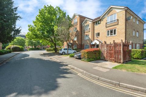 1 bedroom flat for sale, Varsity Drive, Twickenham TW1