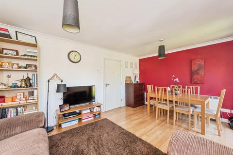 1 bedroom flat for sale, Varsity Drive, Twickenham TW1