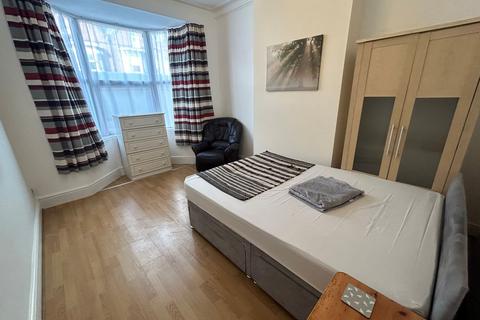 1 bedroom in a house share to rent, Room 1, Balby Road, DN4