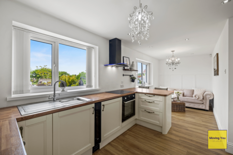 3 bedroom detached house for sale, Neath Road, Pontardawe, Swansea, SA8