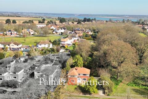 1 Stourside, Shotley Gate, Ipswich, IP9 1QF