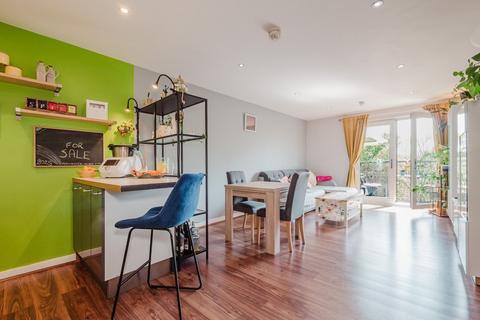 1 bedroom apartment for sale, Chorlton Street, Old Trafford, Manchester, M16