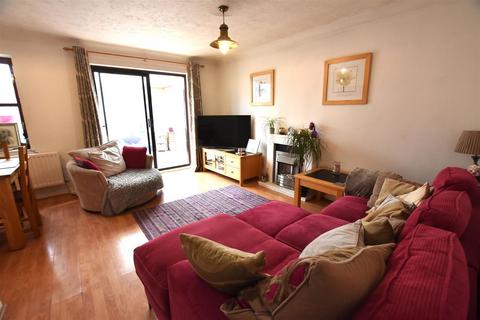 8 Duck Meadow, Lyppard Hanford, Worcester, WR4 0HA