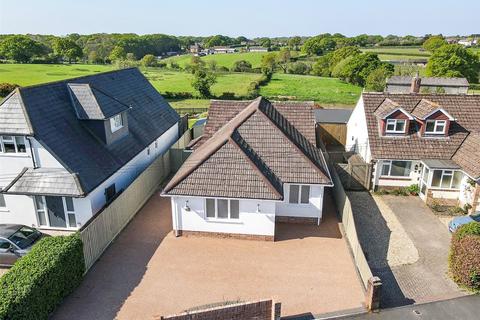 4 bedroom bungalow for sale, Lavender Road, Hordle, Lymington, Hampshire, SO41