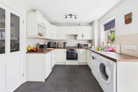 30 Baptist Close, Abbeymead, Gloucester, GL4 5GD