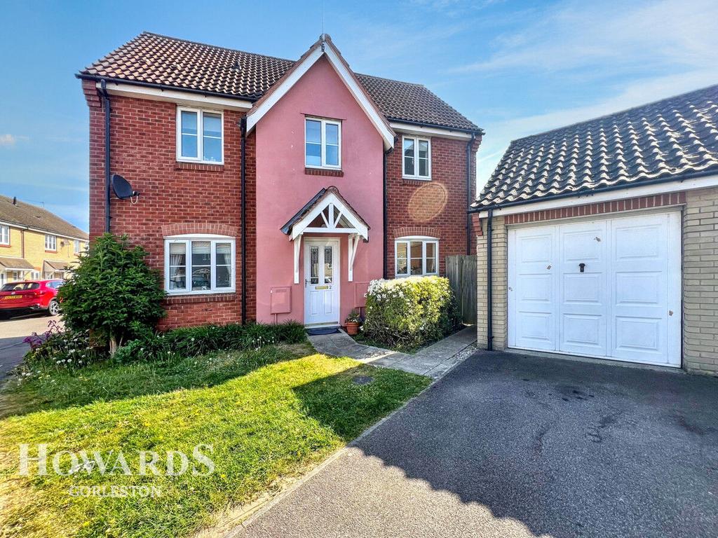 Horsley Drive, Gorleston 3 bed detached house for sale - £325,000